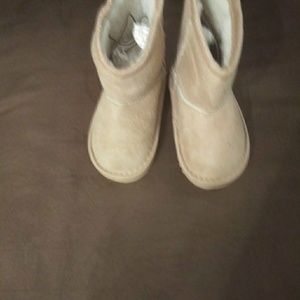 Little girls boots NEW